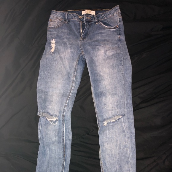 Mid-Rise Women’s Size 5 Jeans - Picture 1 of 4